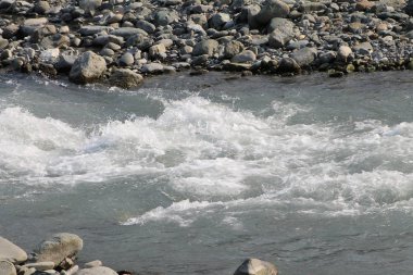 Dağ nehri, Mzymta, Eylül 2019