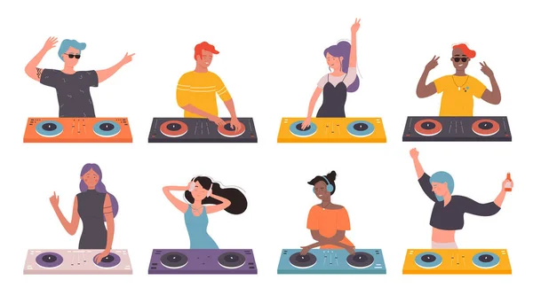 DJ Orang-orang pada musik vektor partai set ilustrasi, kartun datar pria DJ karakter wanita membuat musik kontemporer di klub malam, berputar disk terisolasi pada putih - Stok Vektor