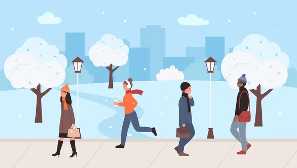 La gente en la calle de la ciudad de invierno, dibujos animados paisaje urbano nevado plana con caminar corriendo personajes de hombre mujer — Vector de stock