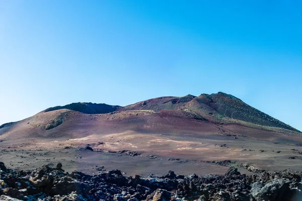 从一个巨大的火山口流出的壮观的熔岩河流独特的全景 西班牙加那利群岛兰萨罗特Timanfaya国家公园 月球火山区 — 图库照片