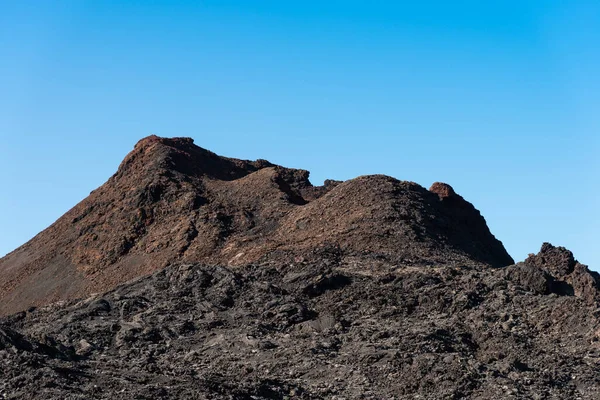 Egyedülálló Panoráma Látványos Láva Folyó Áramlik Hatalmas Vulkán Kráter Teremt — Stock Fotó