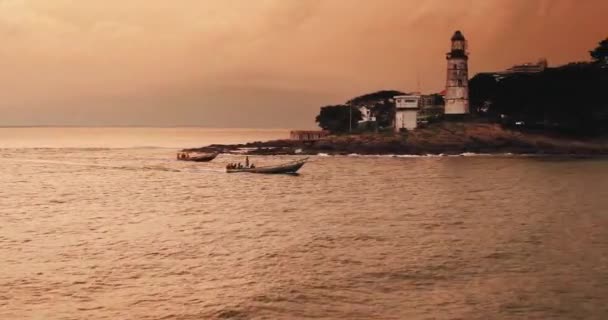 Båt För Fiskare Hamn Freetown Sierra Leone — Stockvideo