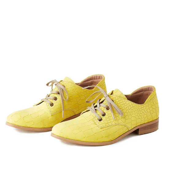Mulheres Sapatos Amarelos Isolados Fundo Branco Colecção Primavera — Fotografia de Stock