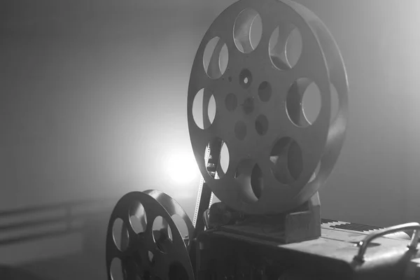 Retro Filmový Projektor Film Cívek Černá Bílá Zátiší Detail — Stock fotografie