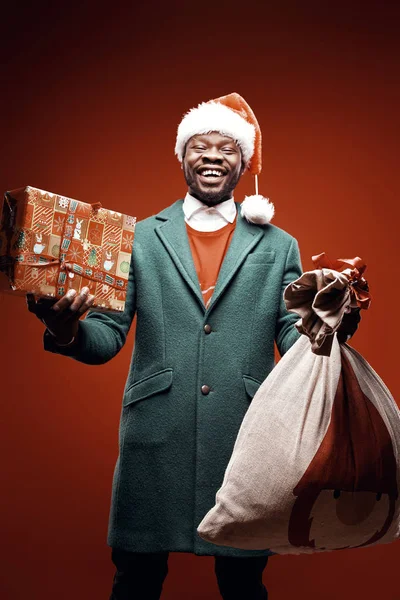 Modern Santa Claus Smiling Emotional Man Posing Green Coat Red — Stock Photo, Image