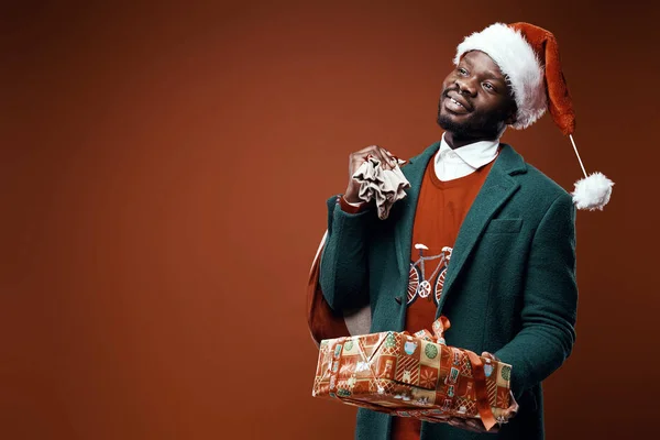 Modern Santa Claus Smiling Emotional Man Posing Green Coat Red — Stock Photo, Image