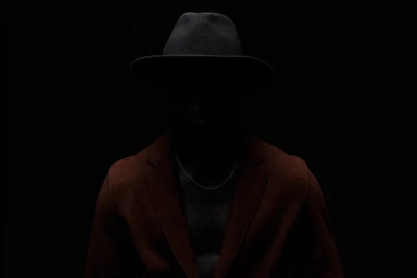 Homem Escuras Escuro Retrato Chave Homem Negro Sobre Fundo Preto — Fotografia de Stock