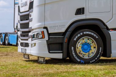 Skutech, Çek Cumhuriyeti, 26 Haziran 2020: Kamyon Fuarı. Çek Cumhuriyeti 'nde ulaşım festivali. Çocuklarla Kamyon Festivali hafta sonu. Çocuklar için kamyoncular yardım etkinliği.