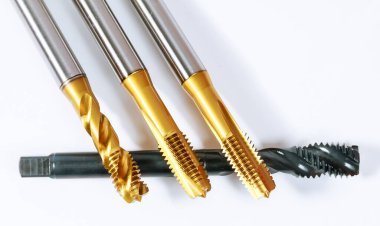 Metal iplik için dokunun. Metal işleme aracı