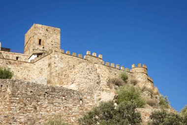 Alconchel, Badajoz 'daki Miraflores Kalesi, İspanya' nın güneybatısı.
