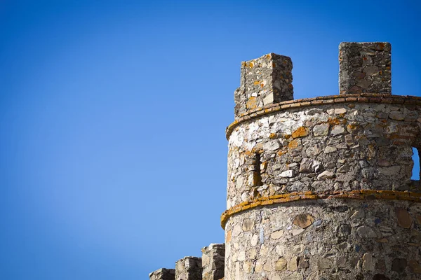 Torre del castillo de Miraflores de Alconchel, provincia de Bada — Foto de Stock