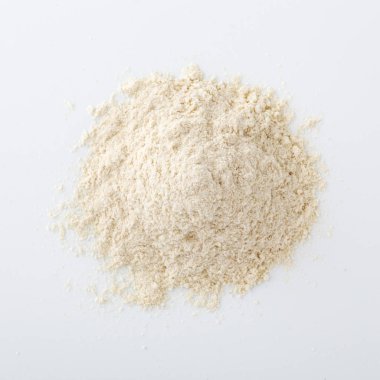 Quinoa un beyaz arka plan üzerinde