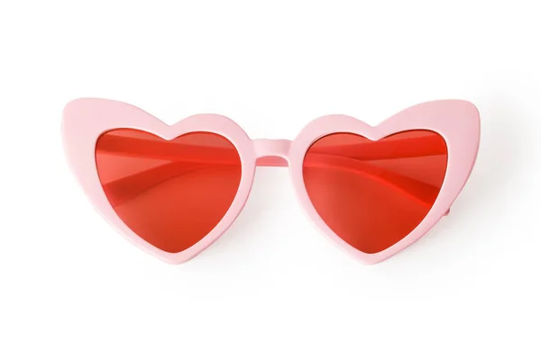 Сонцезахисні окуляри у формі серця ізольовані на білому — стокове фото