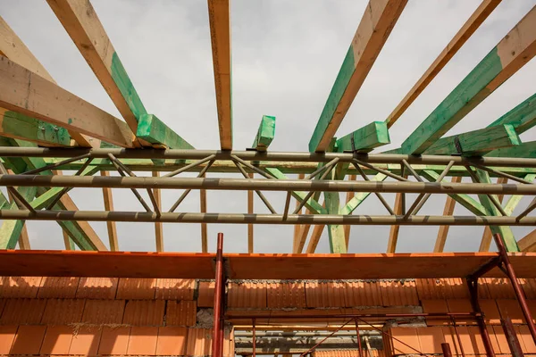 El techo del edificio en progreso — Foto de Stock