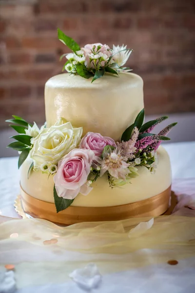 Wedding Cake Table — Stock Photo, Image