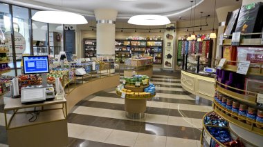 Volgograd, nam-ı diğer Tsaritsyn, nam-ı diğer Stalingrad, Rusya 'nın en büyük güney şehirlerinden biri, Volga Nehri üzerinde yer almaktadır..