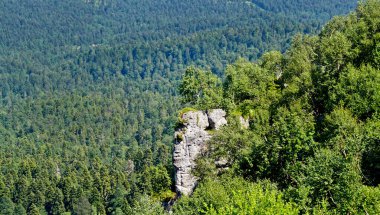 Kuzey Kafkasya, Adygea Cumhuriyeti, LagoNaki dağları. Çok günlük yürüyüş ve yürüyüş için inanılmaz güzel yerler..