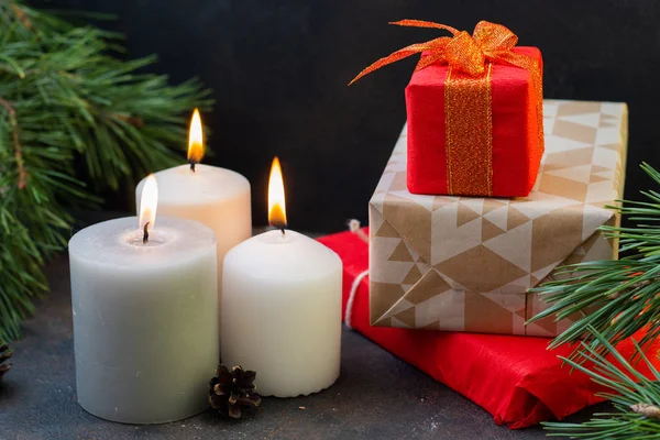Coffret Cadeau Noël Avec Bougie Cadeaux Noël Dans Des Boîtes — Photo