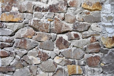 hala altında inşaat, tamamlanması gereken harç eklemler ve taş taş duvar gerekir son temizlik