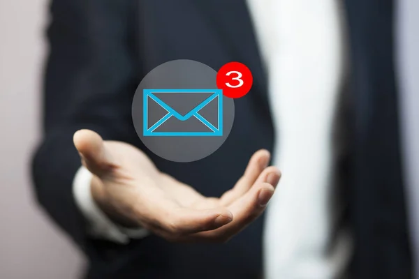 Mail Marketing Konzept Hand Mit Post Symbol — Stockfoto