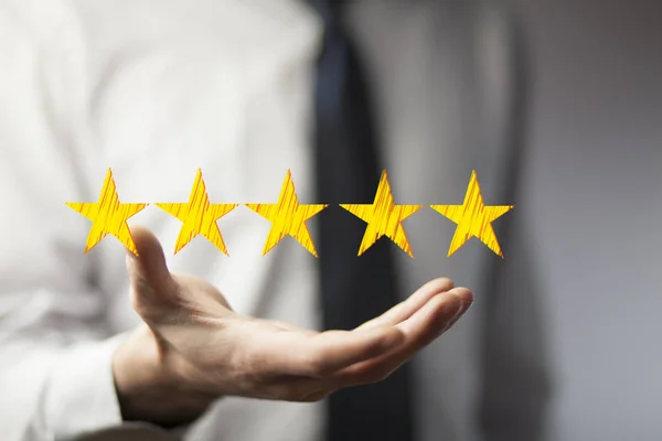 Vista Mano Empresario Con Estrellas Ranking — Foto de Stock