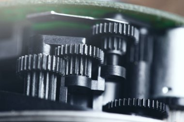 Motor dişlileri, endüstriyel arka plan