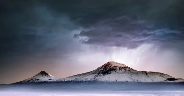 Relámpago Montaña Ararat — Foto de Stock