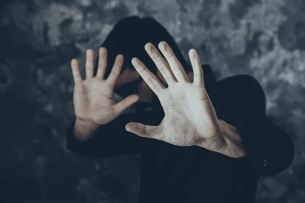 Mann Hand Stoppschild Auf Grauem Hintergrund — Stockfoto