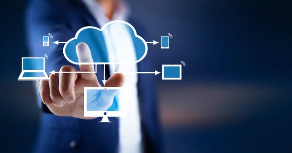 Premere Pulsante Cloud Computing Sullo Schermo Virtuale — Foto Stock