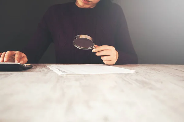 Woman Hand Document Magnifier Calculator — Stock Photo, Image