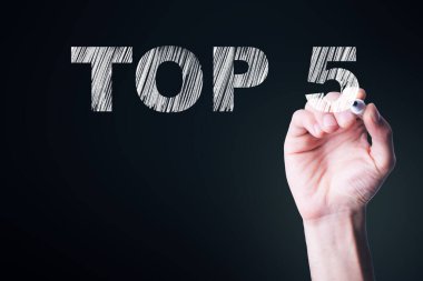  Ekranda ilk 5 metni yazan adam