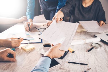 Ofiste çalışan ekip