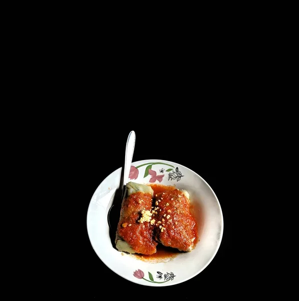 Chipilin Tamales Mit Tomatensauce Und Käse Auf Schwarzem Hintergrund Typische — Stockfoto