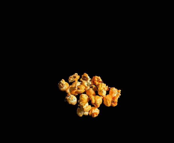 Popcorn Serem Czarnym Tle Koncepcja Kina — Zdjęcie stockowe