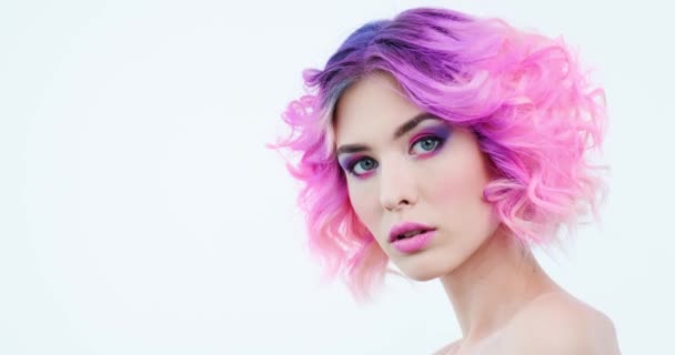 Stylish Woman Fashion Hairstyle Closeup Portrait Fashion Model Bright Purple — Stock Video