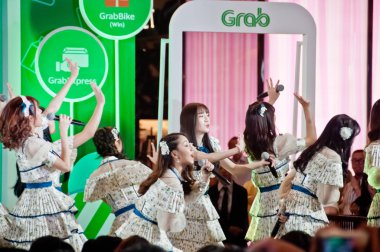 Bangkok, Tayland - 21 Kasım 2018: basın toplantısı ve konser olay kapmak tarafından marka elçisi olmak için Malayan üyelerine Bnk 48 Tay Idol grup grup. Orada birçok insan olay.