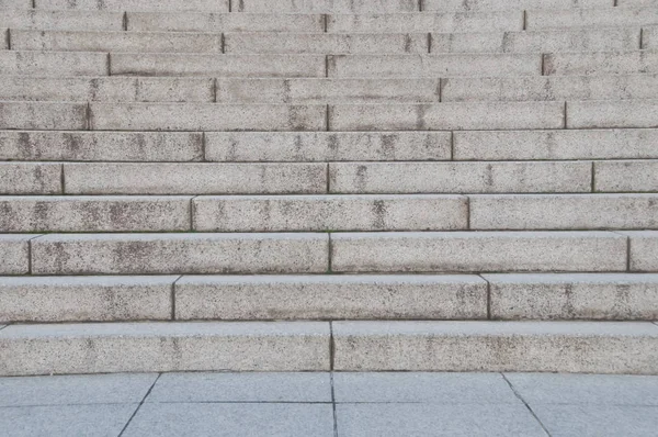 Cenário vazio de escadas de pedra de concreto cinza — Fotografia de Stock