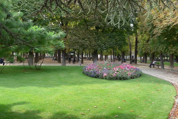 Paryż Wrzesień 2014 Paryż Park — Zdjęcie stockowe