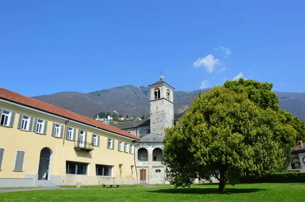 Locarno Suiza Abril 2017 Iglesia Francesco Patio — Foto de Stock