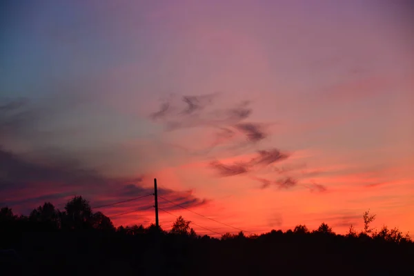 Schöne Bunte Sonnenuntergang Sommerabend Dorf — Stockfoto