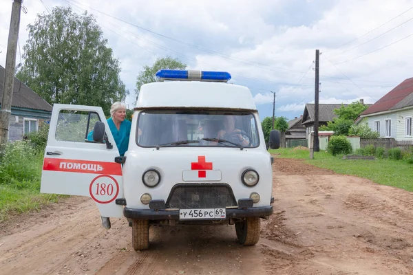 Kuwschinowo Auto Uaz Sgr Laib Ambulance Kam Auf Abruf Der — Stockfoto