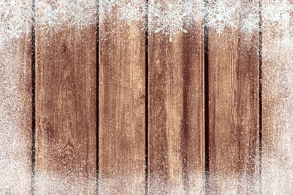 木立の雪片とクリスマスの冬の背景 — ストック写真