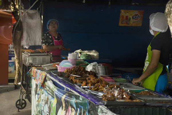 Los Tailandeses Compran Venden Comida Callejera Junto Carretera Restaurante Local — Foto de Stock