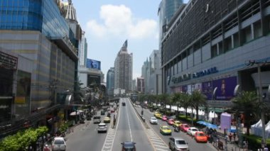 Tay insanlar sürücü ve trafik ile Petchburi yolda binmek Pratunam Pazar ve platin moda alışveriş Bangkok şehir merkezinde 24 Nisan 2018 üzerinde Bangkok, Tayland, Thailand reçel