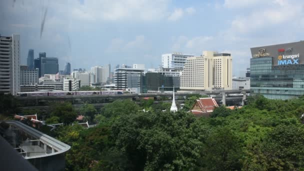 Ver Paisaje Paisaje Urbano Ciudad Bangkok Con Bts Skytrain Corriendo — Vídeos de Stock