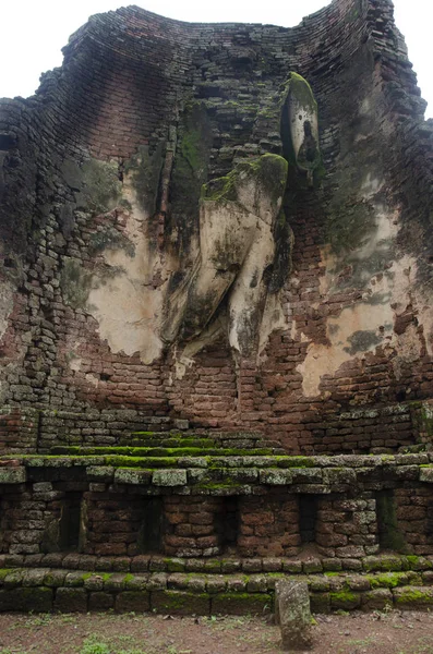 Weergave Landschap Van Boeddhabeeld Wat Phra Iriyabot Oude Gebouwen Ruïnes — Stockfoto