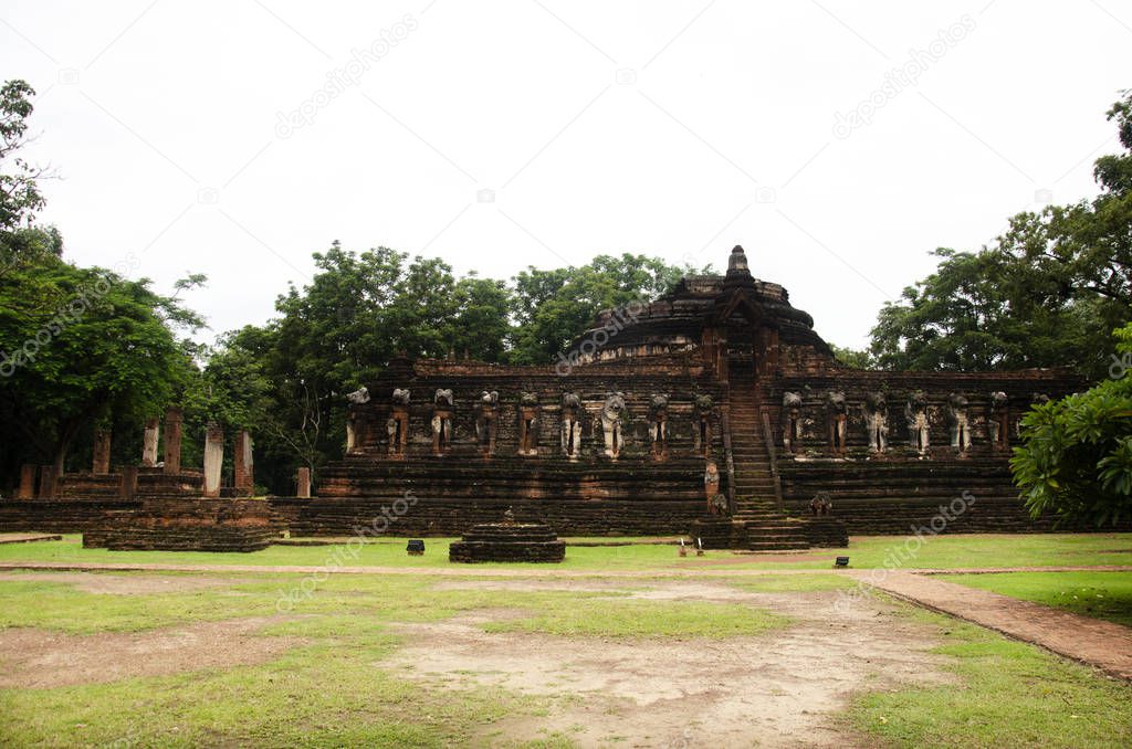 View landscape Wat Chang Rop or Wat Chang Rob in ancient building and ruins city of Kamphaeng Phet Historical Park is an archaeological site and Aranyik Area in Kamphaeng Phet, Thailand