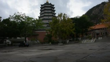 Çince insanlar ve foriegner seyahat etmek ziyaret ve 7 Mayıs 2018 Chaozhou, Çin tarihinde Çinli Tian Tan Bahçe Shantou City tapınakta Tiantan Allah'a dua saygı seyahat