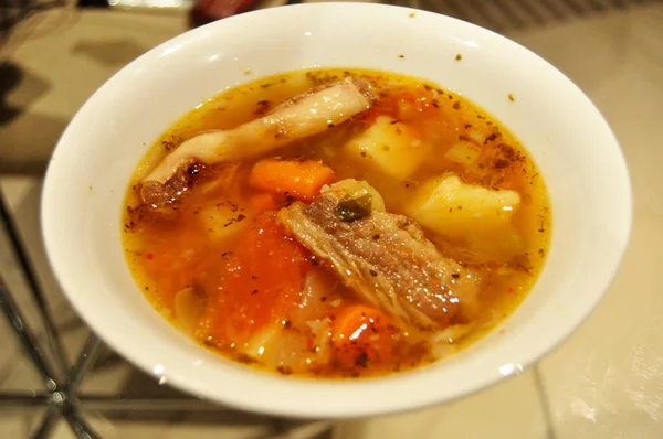 Tay insanlar hazırlama ve yaratıcı füzyon mutfak Oda Perth, Avustralya, yemek için yemek