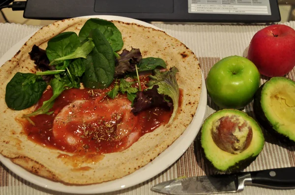 Tay insanlar hazırlama ve yaratıcı füzyon mutfak Oda Perth, Avustralya, yemek için yemek